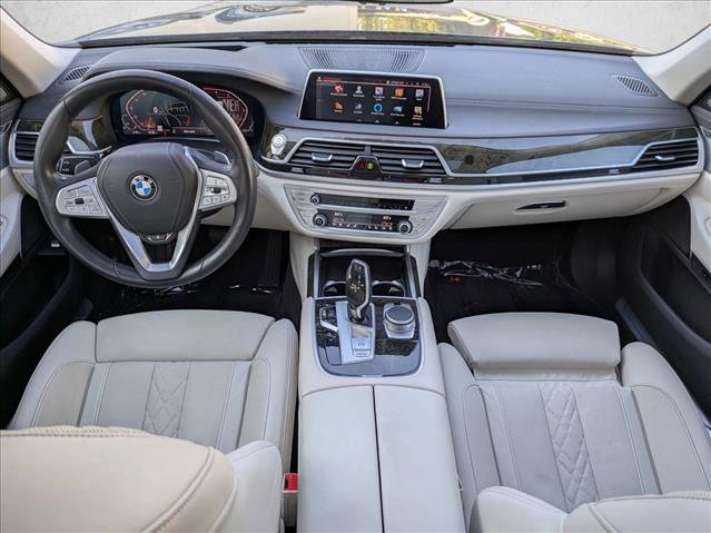 Certified 2022 BMW 750i xDrive image 17