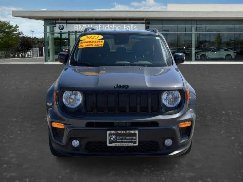 Used 2021 Jeep Renegade Latitude w/ Convenience Group AWD/4WD image 2