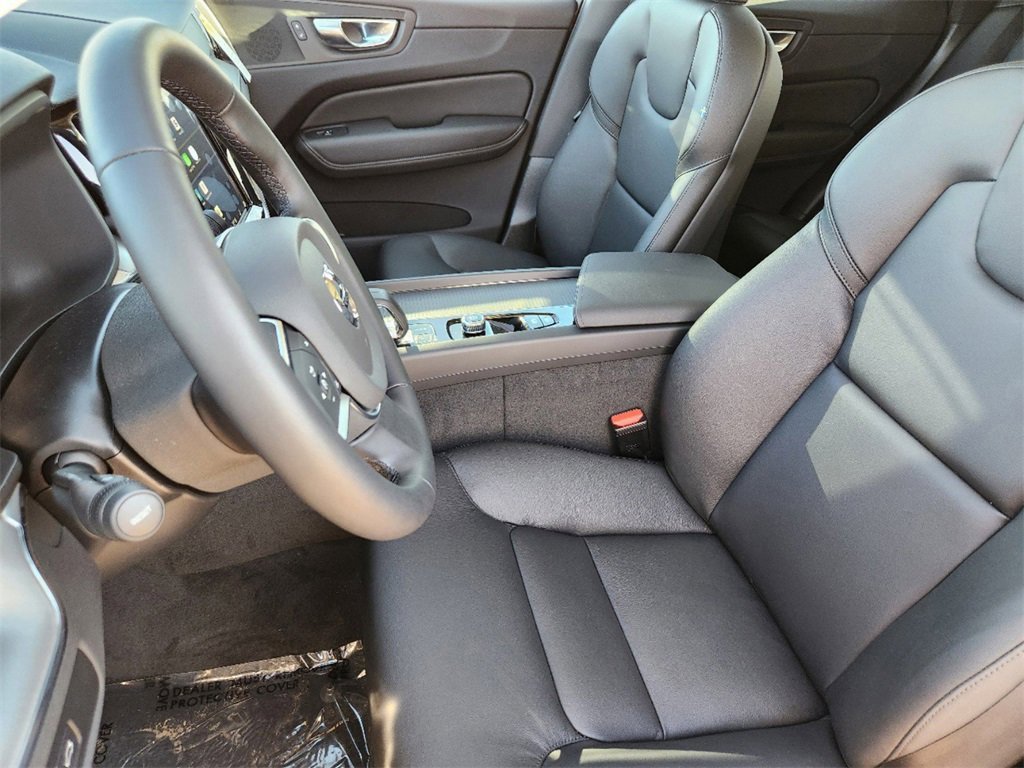 New 2025 Volvo XC60 B5 Core w/ Protection Package Premier image 12
