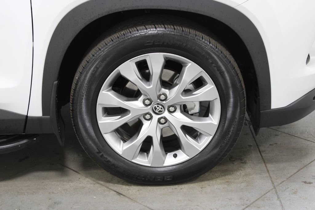 Used 2025 Toyota Grand Highlander Limited image 13