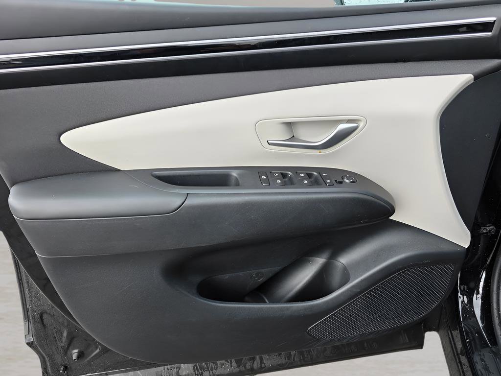 Used 2023 Hyundai Tucson SEL w/ Convenience Package image 17