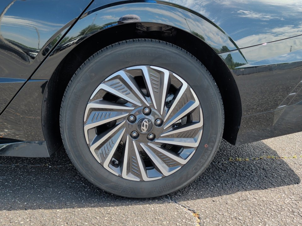 Certified 2025 Hyundai Sonata SEL FWD image 22