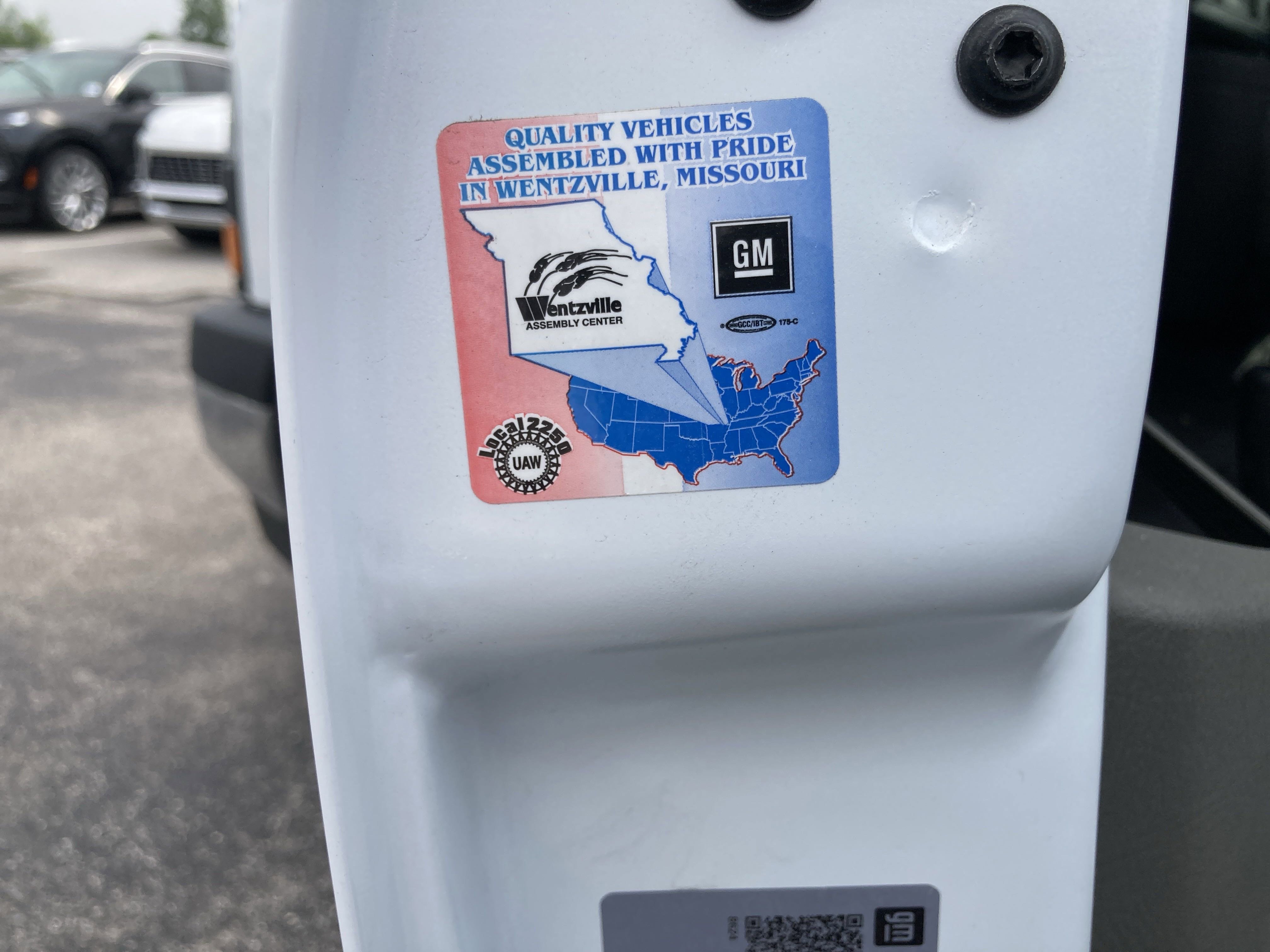 New 2025 GMC Savana 3500 w/ Power Convenience Package image 31