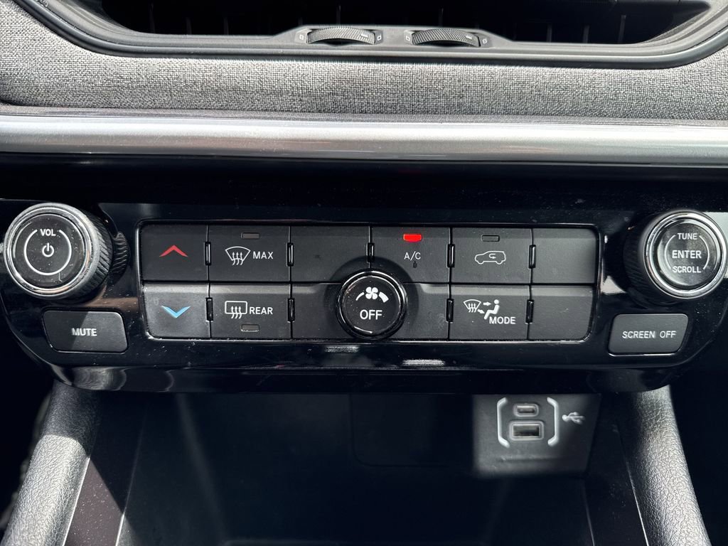 Used 2022 Jeep Compass Latitude AWD/4WD image 18