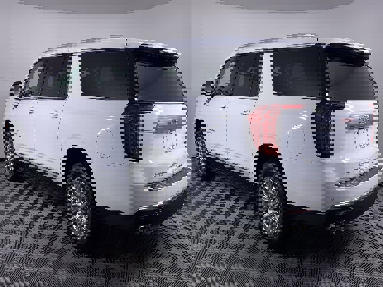 Used 2024 GMC Yukon XL Denali w/ Max Trailering Package image 19