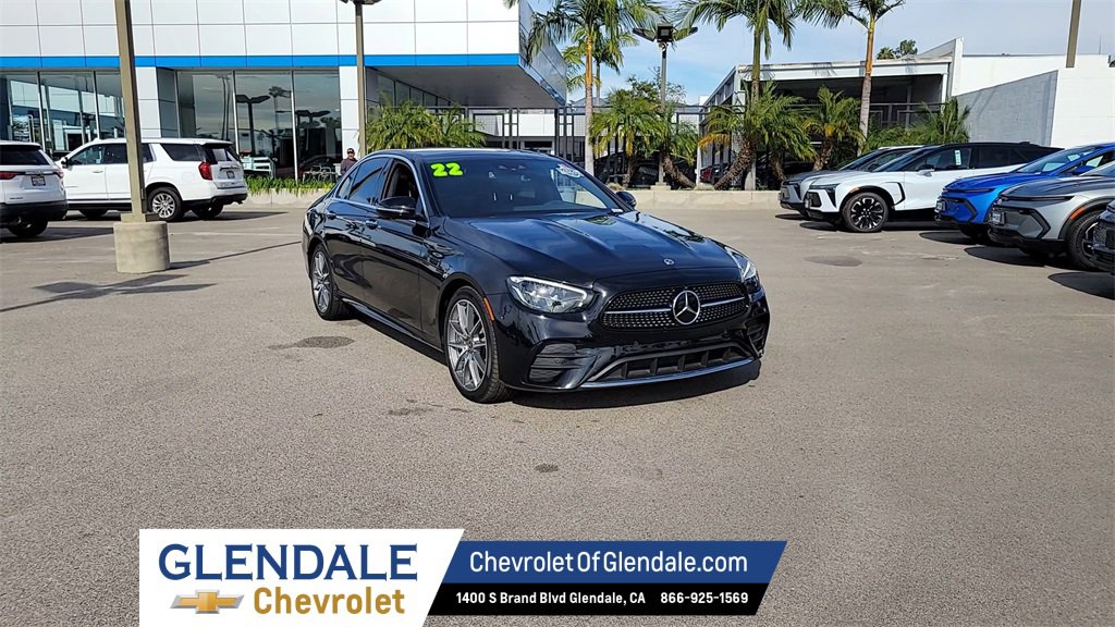 Used 2022 Mercedes-Benz E 450 4MATIC Sedan image 2