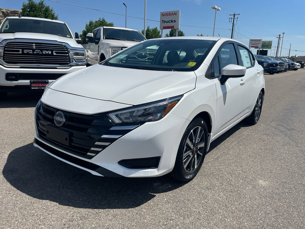 New 2025 Nissan Versa SV w/ Trunk Package FWD image 1