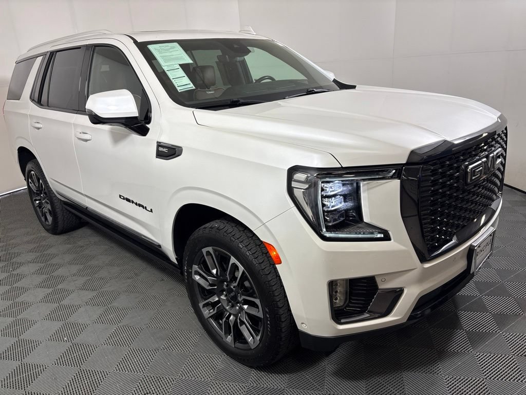 Used 2023 GMC Yukon Denali Ultimate AWD/4WD image 4