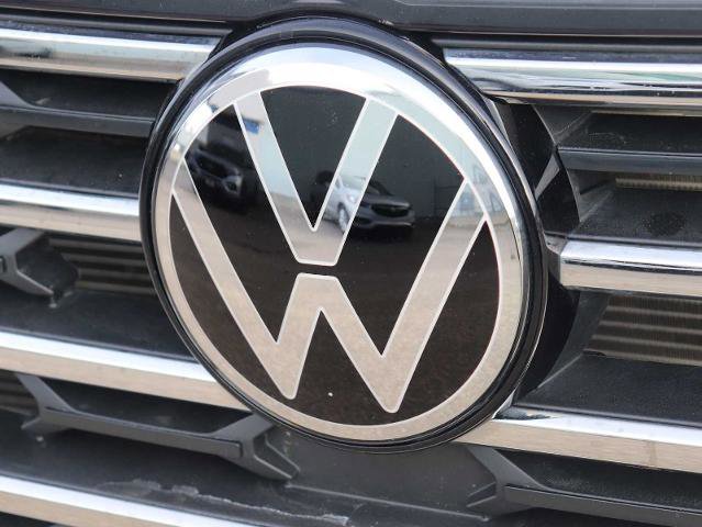 Used 2025 Volkswagen Atlas SE image 11