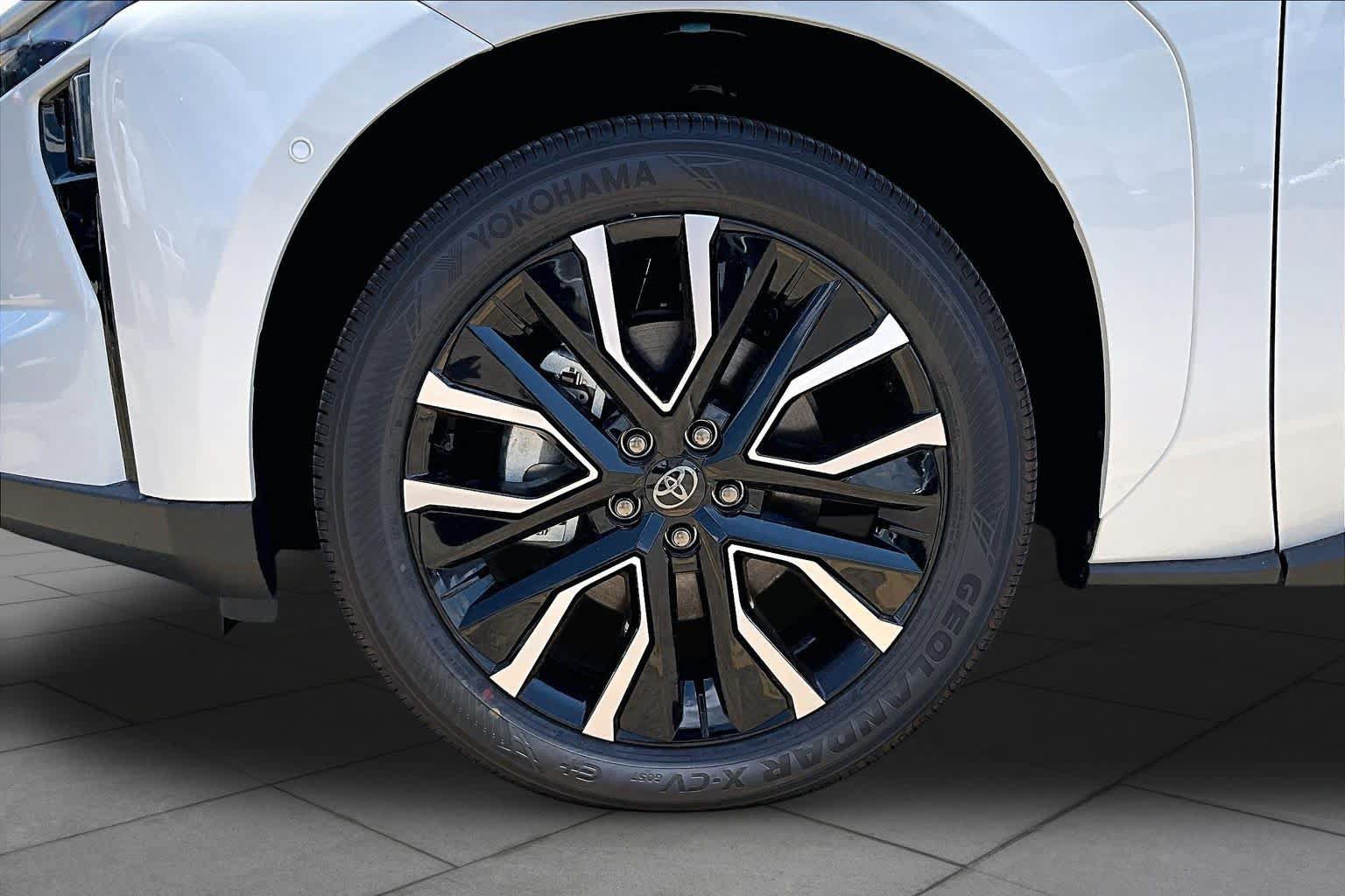 New 2026 Toyota bZ FWD image 9