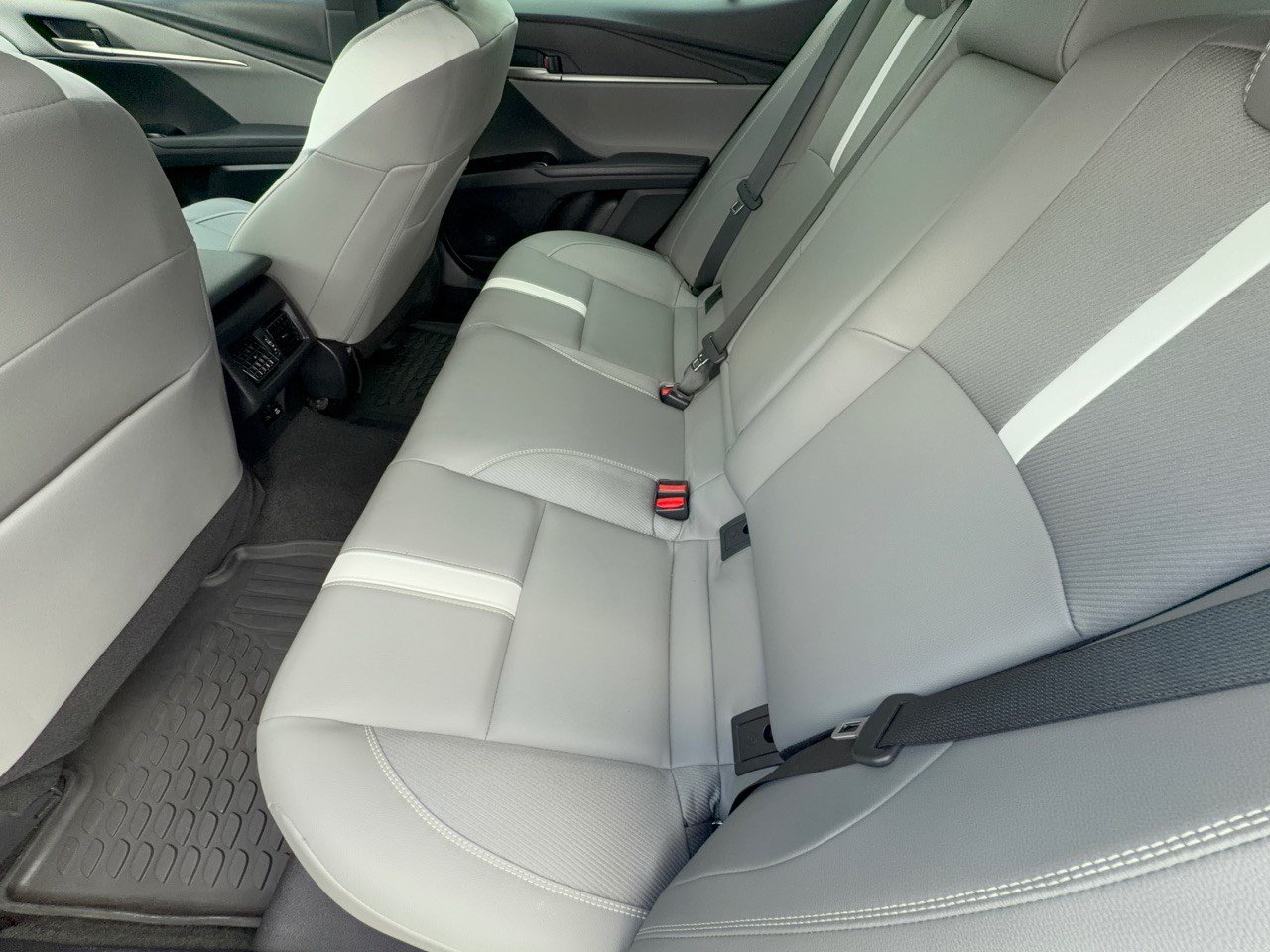 Certified 2025 Toyota Camry SE FWD image 25
