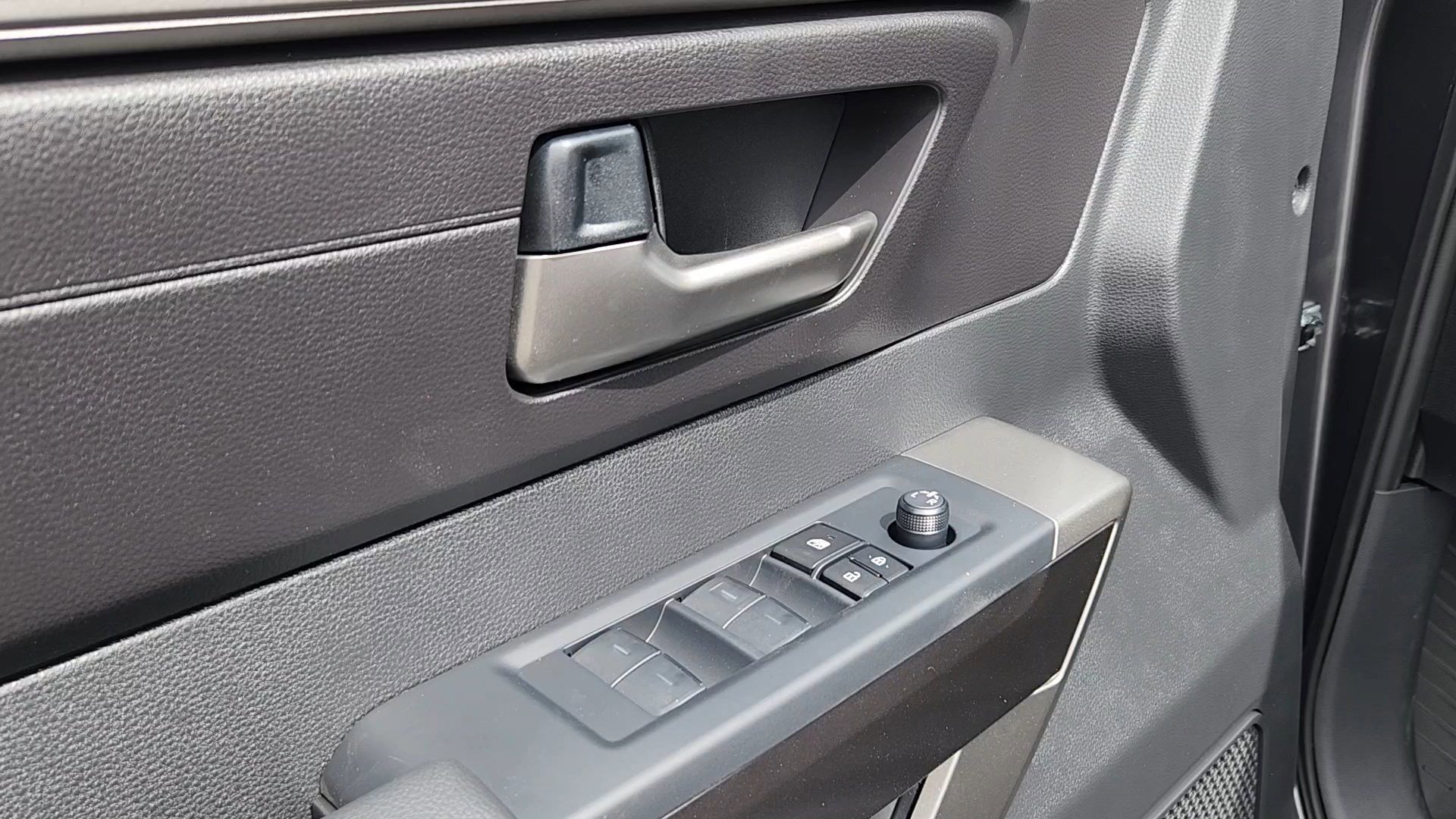 New 2026 Toyota Tundra SR5 AWD/4WD image 7