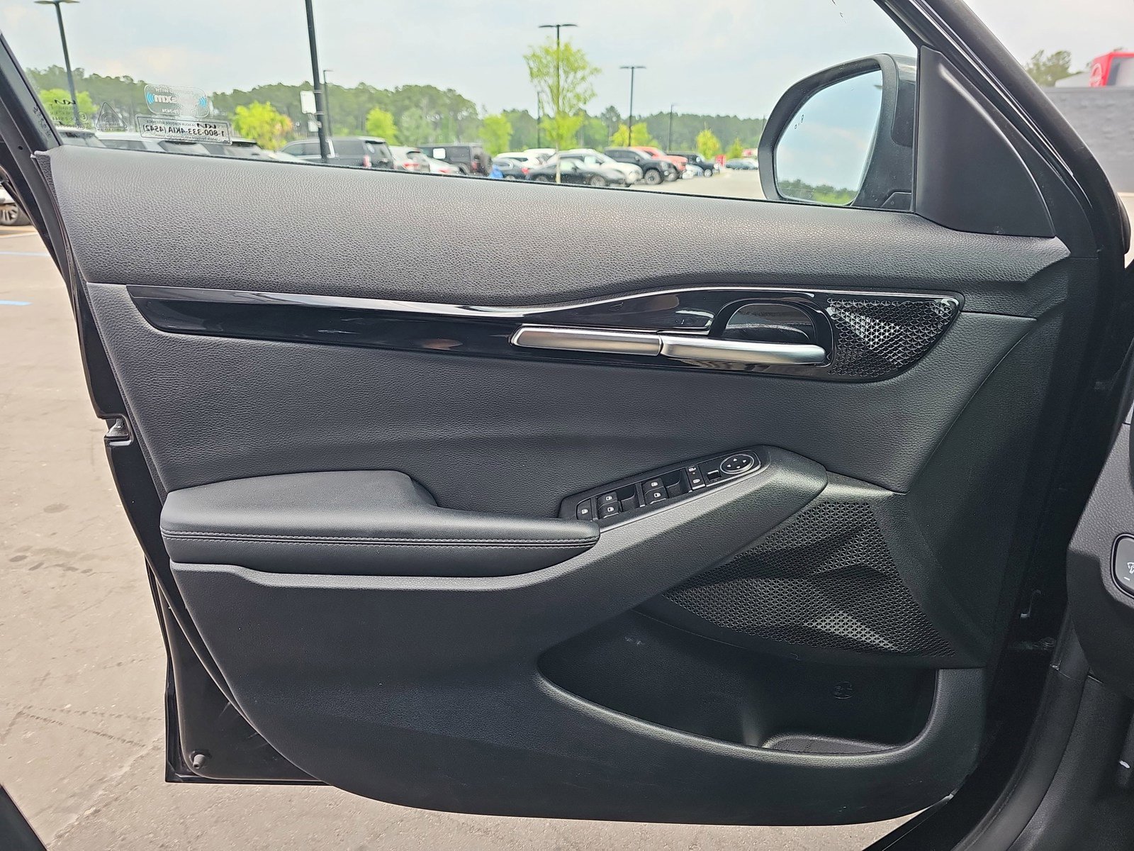 Used 2024 Kia Seltos S FWD image 28