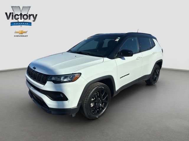 Used 2023 Jeep Compass Latitude AWD/4WD image 3