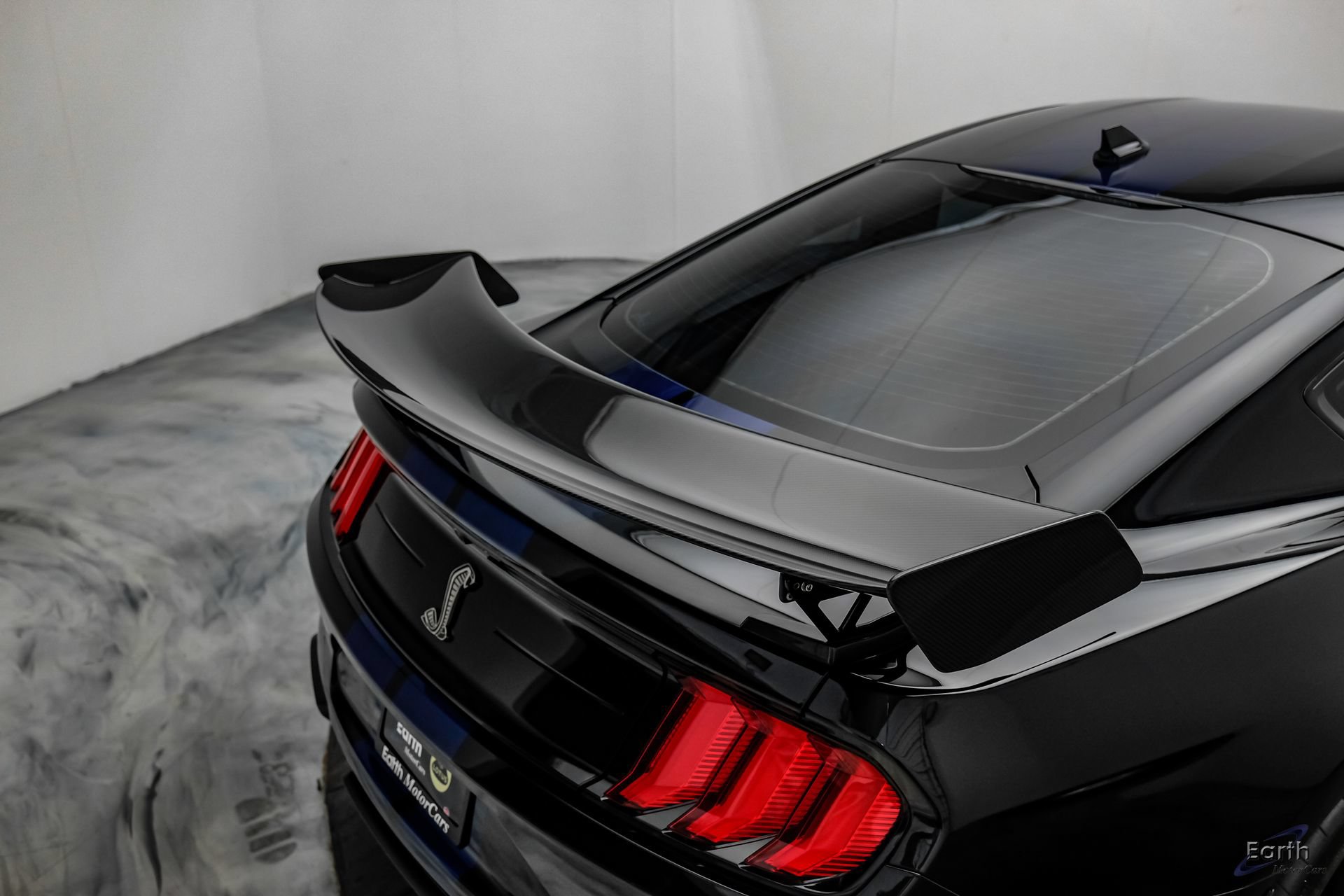 Used 2021 Ford Mustang Shelby GT500 w/ Carbon Fiber Track Pack RWD image 18