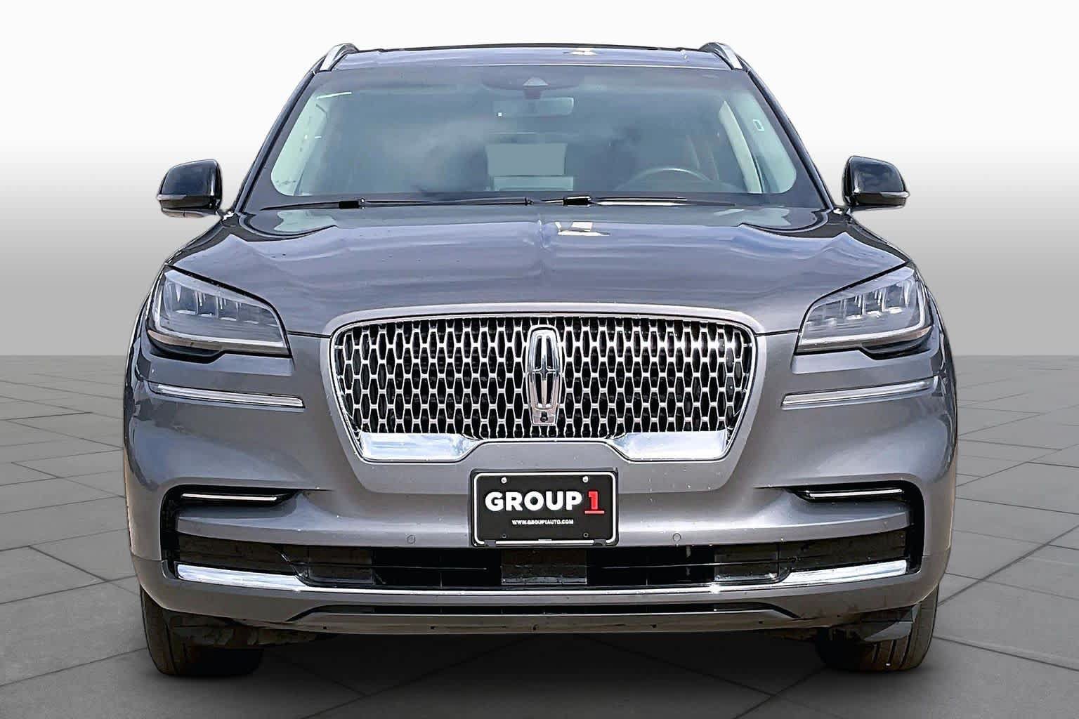 Used 2024 Lincoln Aviator Reserve AWD/4WD image 9