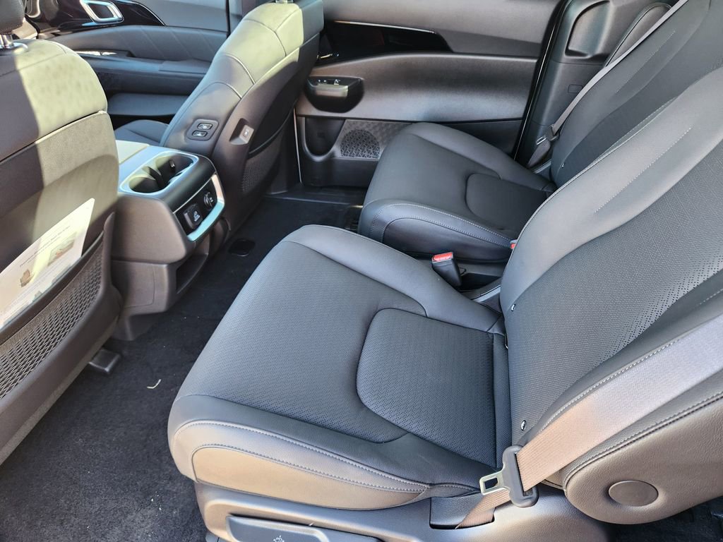 New 2026 Kia Carnival SX Prestige FWD image 9