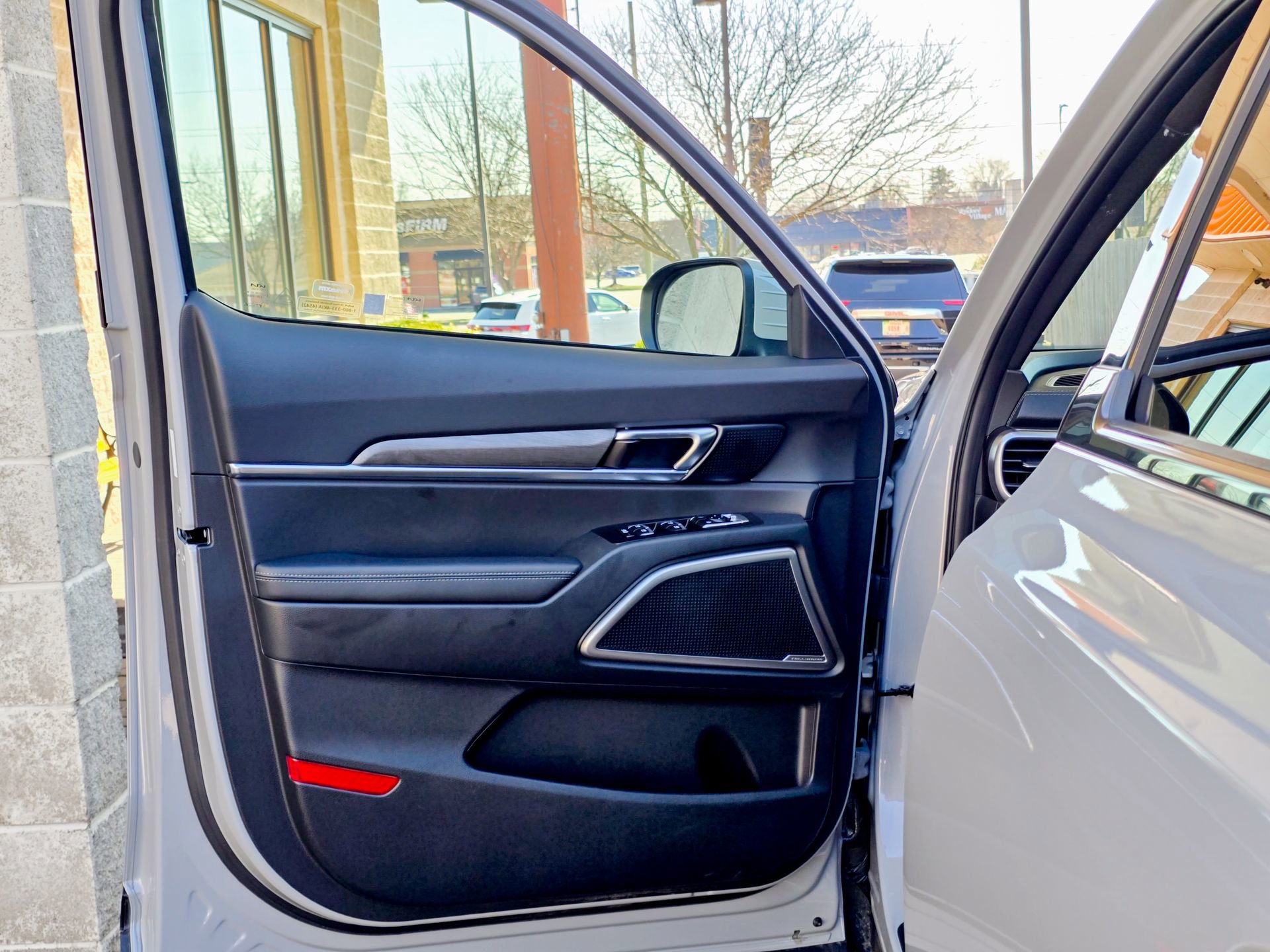 Used 2025 Kia Telluride EX X-Line image 32