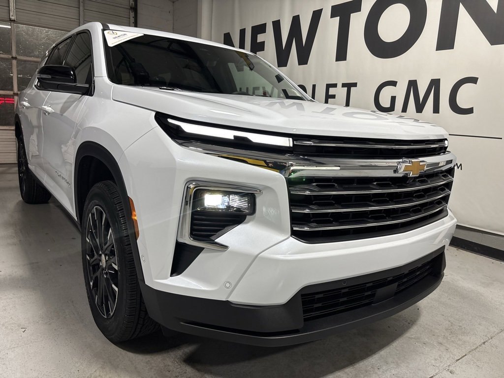 New 2026 Chevrolet Traverse LT w/ Enhanced Driving Package image 36