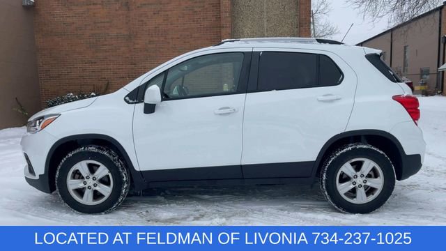 Certified 2022 Chevrolet Trax LT w/ LT Convenience Package image 5