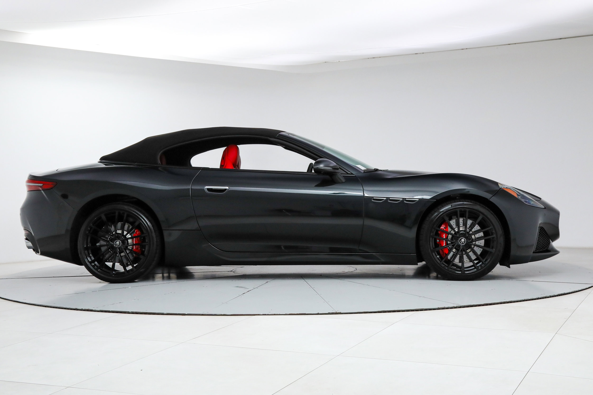 New 2026 Maserati GranCabrio Modena AWD/4WD image 4