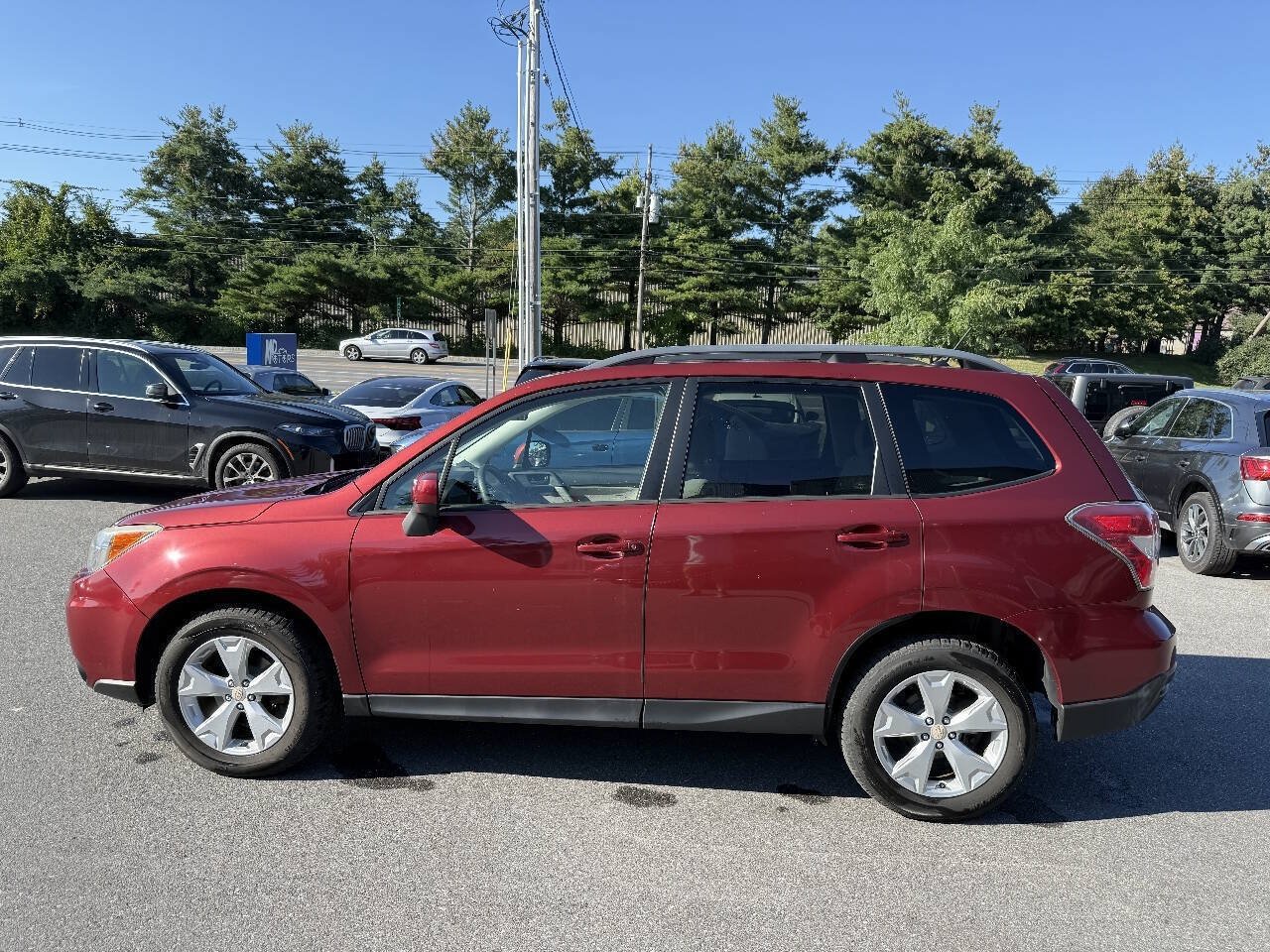 Used 2015 Subaru Forester 2.5i Premium w/ All-Weather Package AWD/4WD image 8