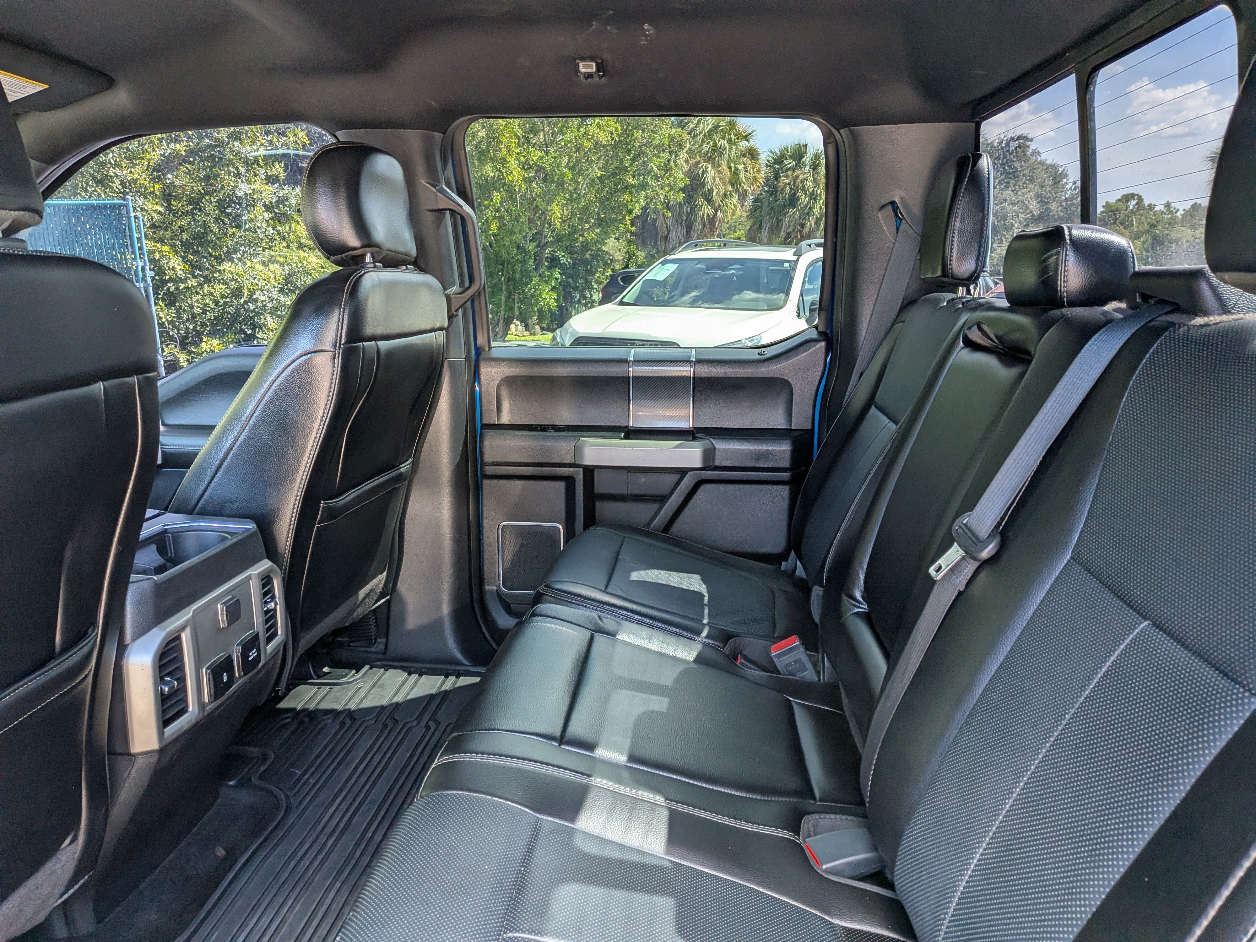 Used 2018 Ford F150 Lariat RWD image 14
