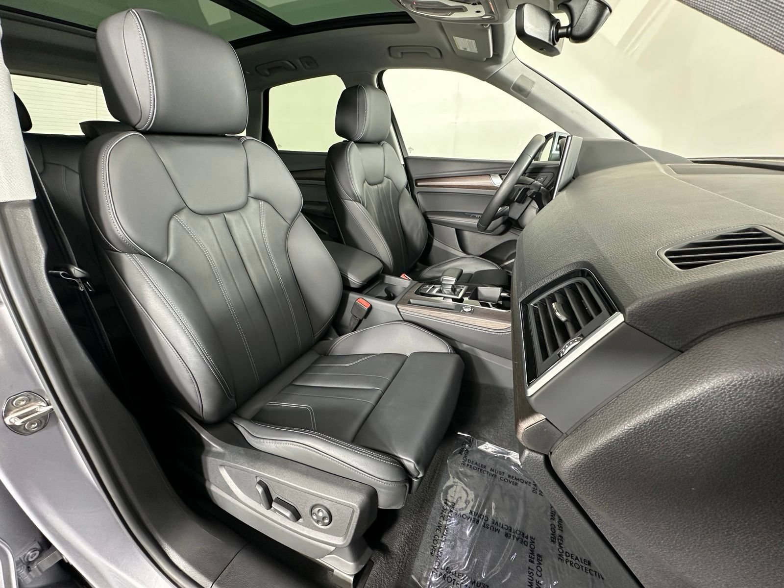 Used 2024 Audi Q5 e Premium Plus AWD/4WD image 6