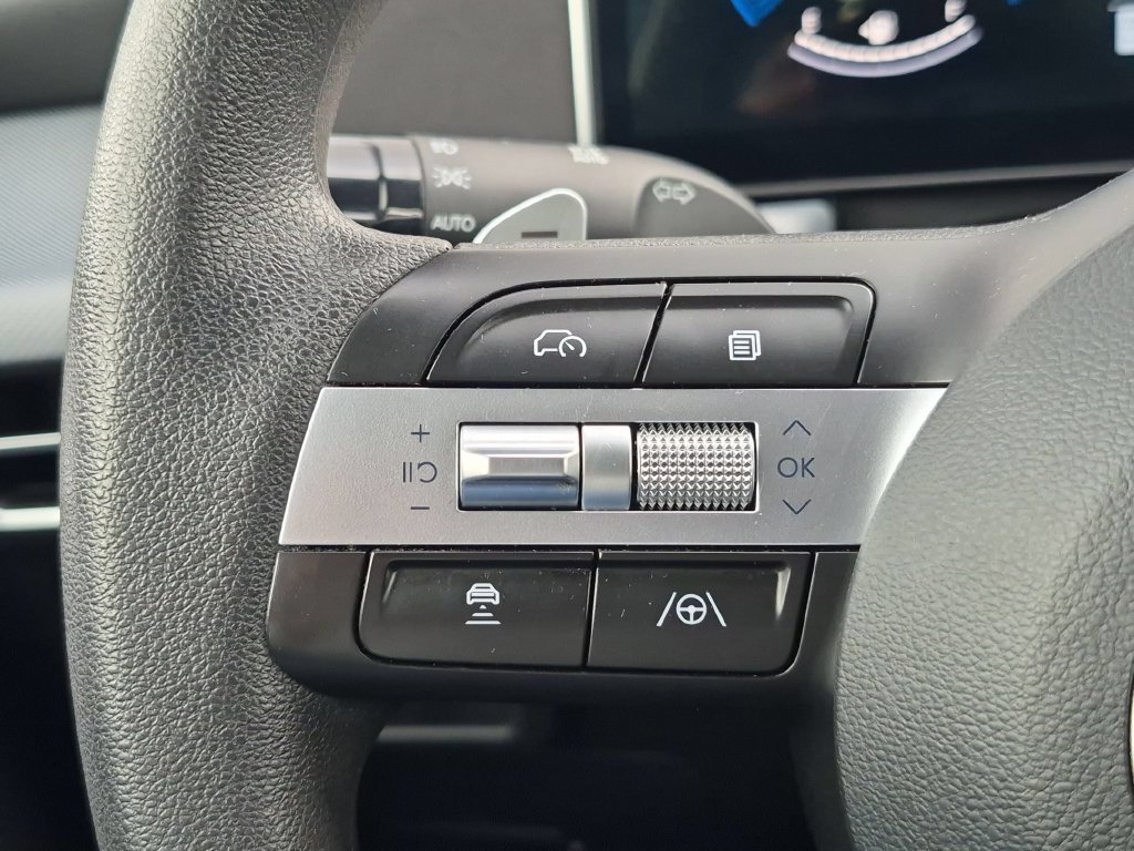 Used 2025 Hyundai Sonata SEL FWD image 21