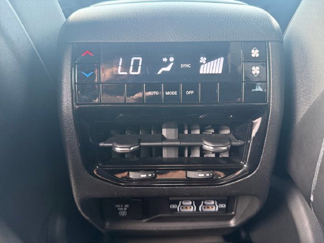 Used 2024 Jeep Grand Cherokee L Laredo w/ Luxury Tech Group I RWD image 25