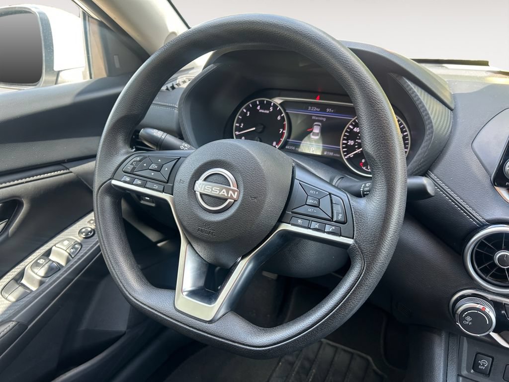 Used 2025 Nissan Sentra SV FWD image 12