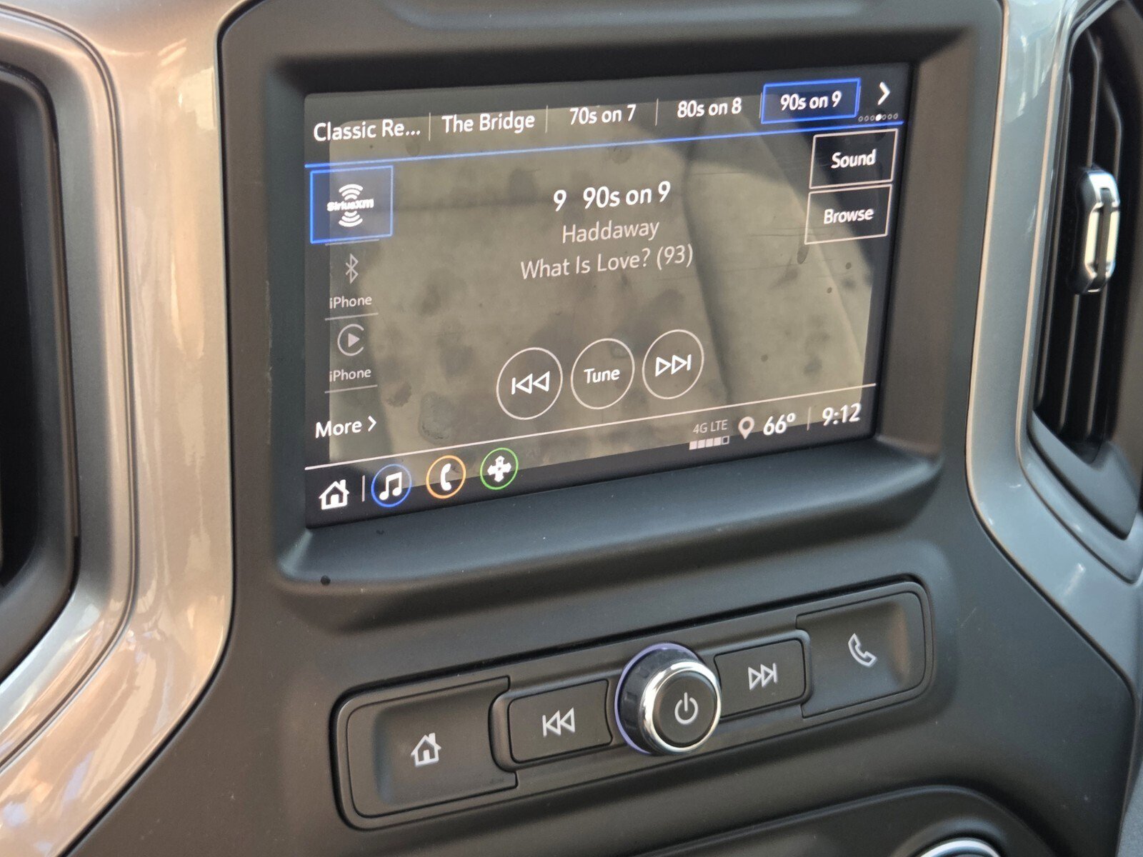 Used 2024 Chevrolet Silverado 1500 Custom Trail Boss w/ LPO, Dark Essentials Package image 24