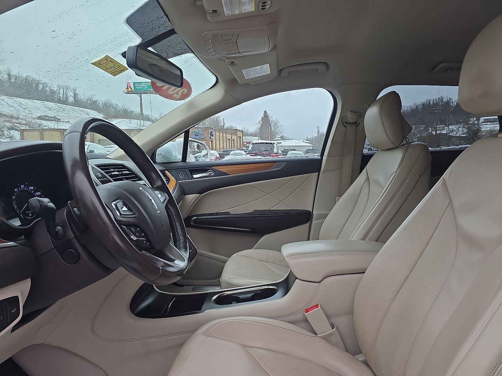 Used 2019 Lincoln MKC Select w/ Select Plus Package image 11