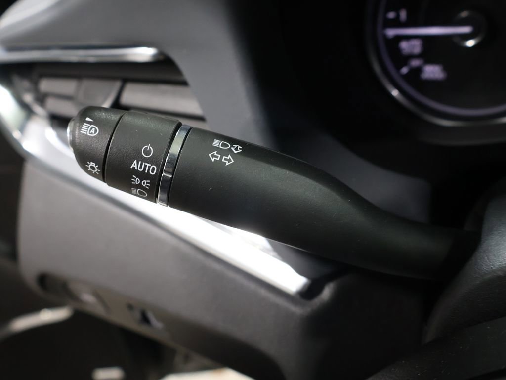 Used 2023 Buick Enclave Essence w/ Experience Buick Package image 43