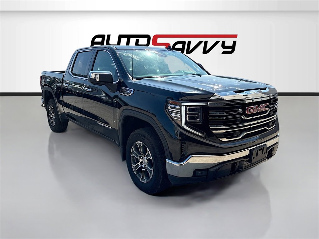 Used 2025 GMC Sierra 1500 SLT image 1