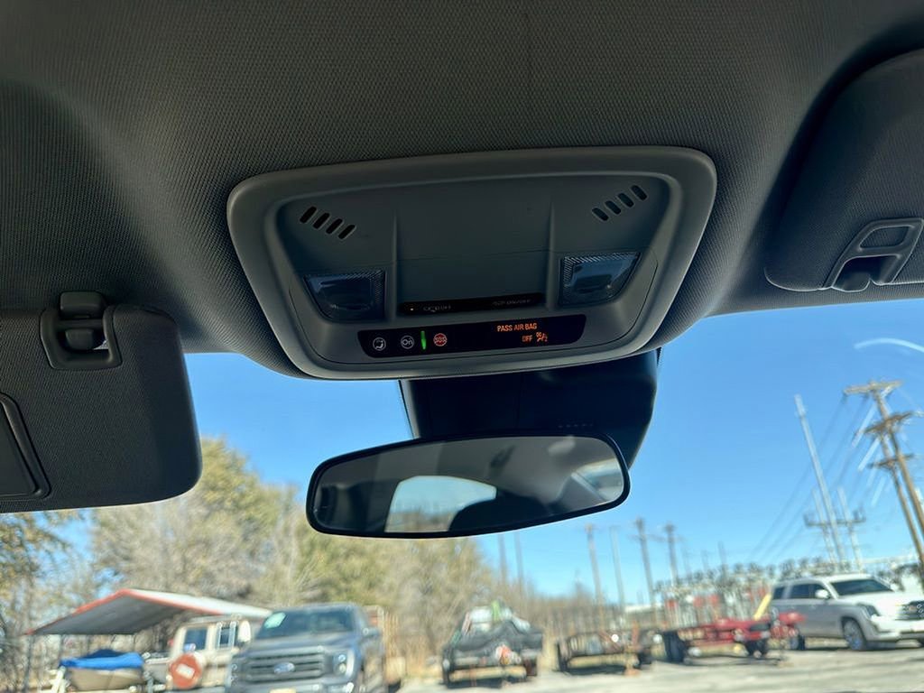 Used 2024 Chevrolet Malibu LT image 24