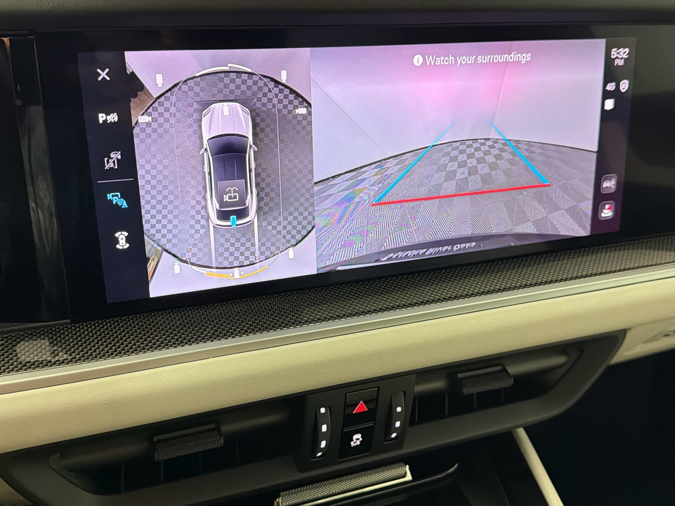 Certified 2024 Porsche Cayenne Turbo AWD/4WD image 25