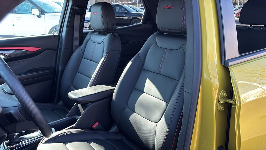 Used 2025 Chevrolet TrailBlazer RS w/ Convenience Package image 10