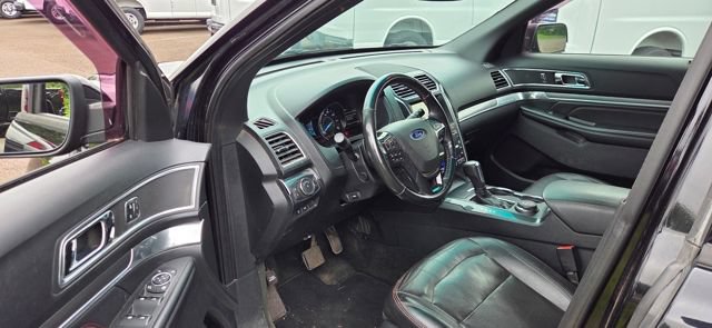 Used 2016 Ford Explorer Sport w/ Equipment Group 401A AWD/4WD image 13