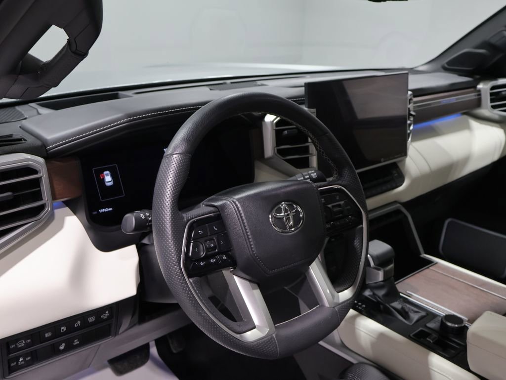 Used 2024 Toyota Sequoia Capstone AWD/4WD image 15