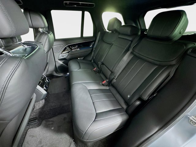 New 2026 Land Rover Range Rover SE image 24