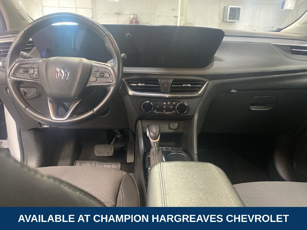 Certified 2024 Buick Encore GX Preferred w/ Comfort Package FWD image 27