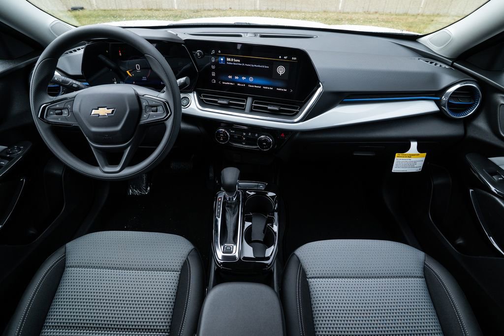 New 2026 Chevrolet Trax LT image 12