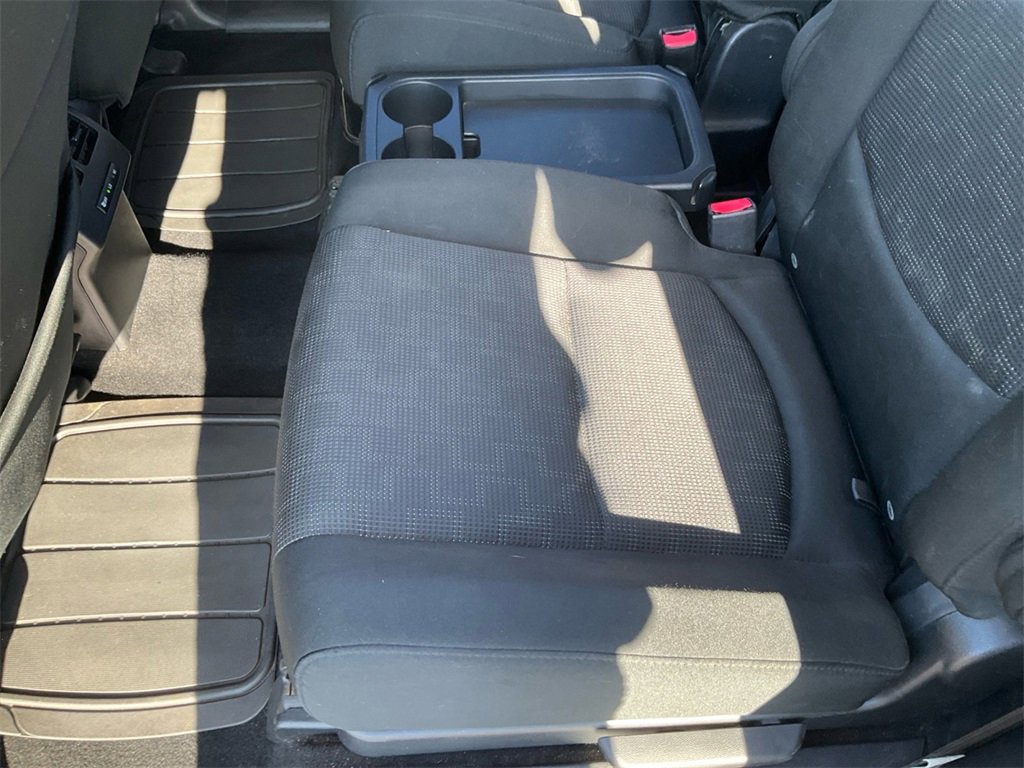 Used 2009 MAZDA MAZDA5 Sport image 25