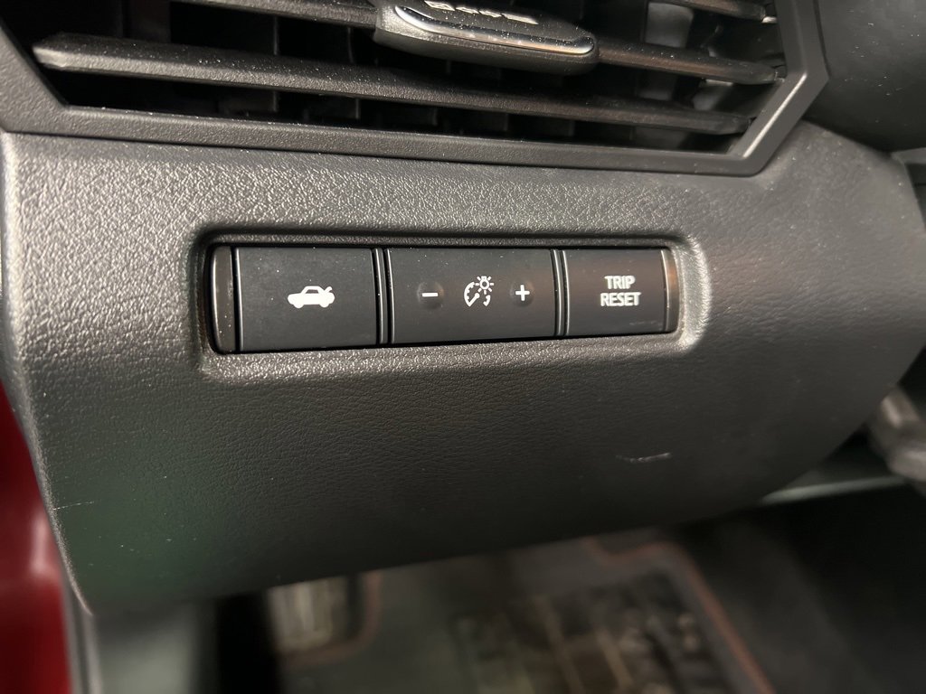 Used 2021 Nissan Altima 2.5 SR w/ SR Premium Package image 25