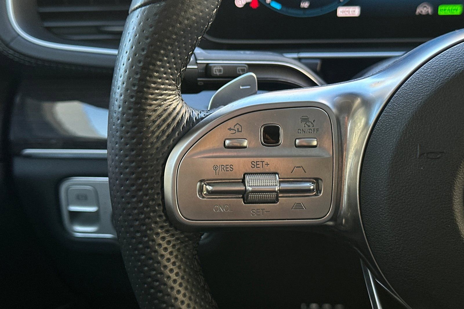 Certified 2023 Mercedes-Benz GLS 450 4MATIC image 29