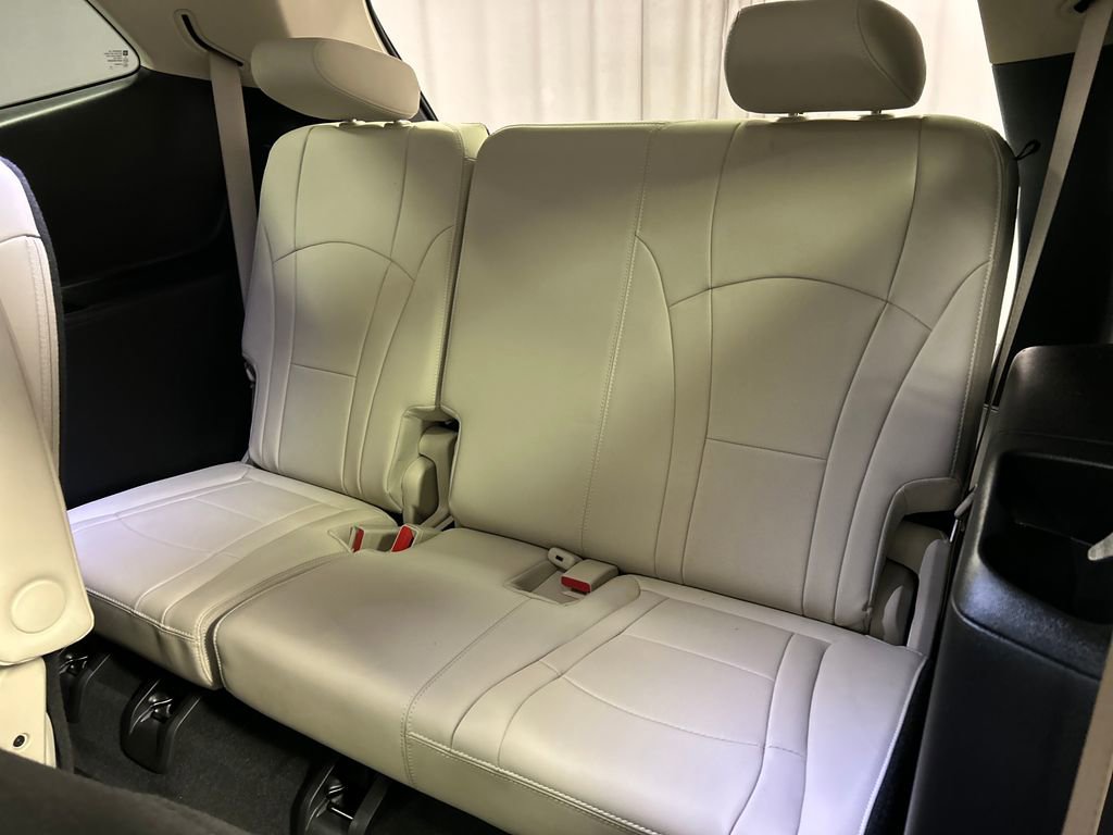 Used 2023 Buick Enclave Essence w/ Experience Buick Package image 25