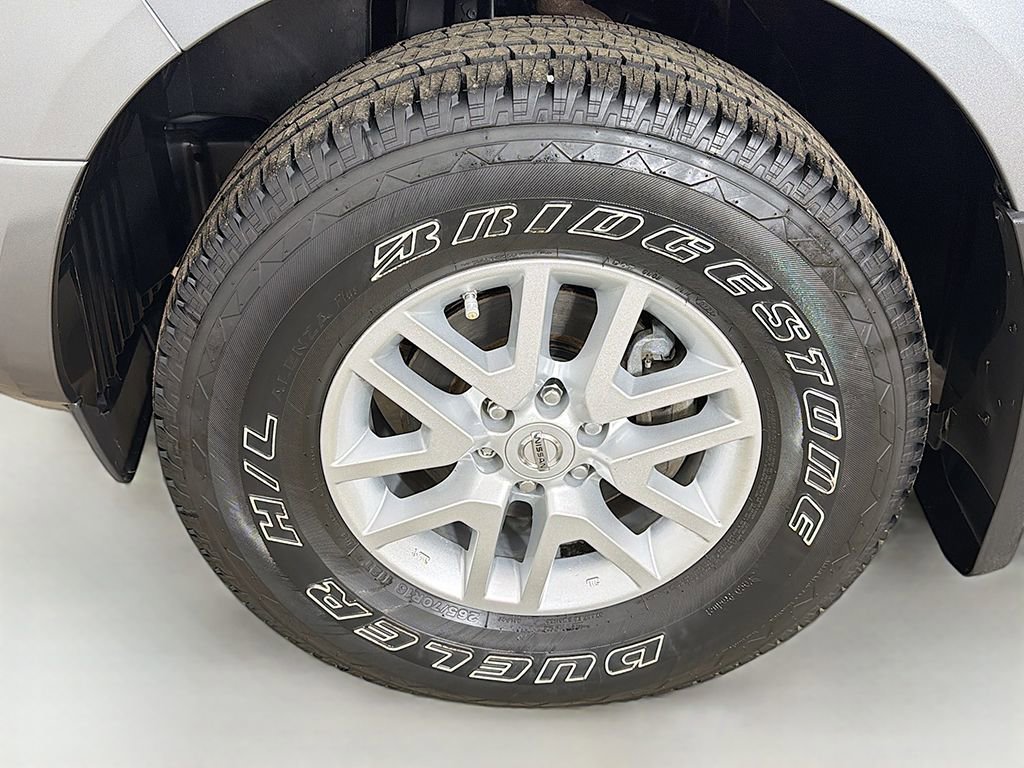 Used 2018 Nissan Frontier SV image 12