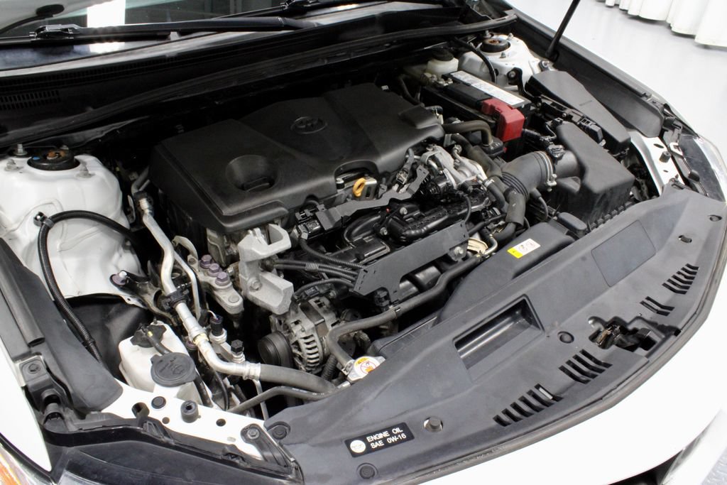 Used 2020 Toyota Camry XSE FWD image 15