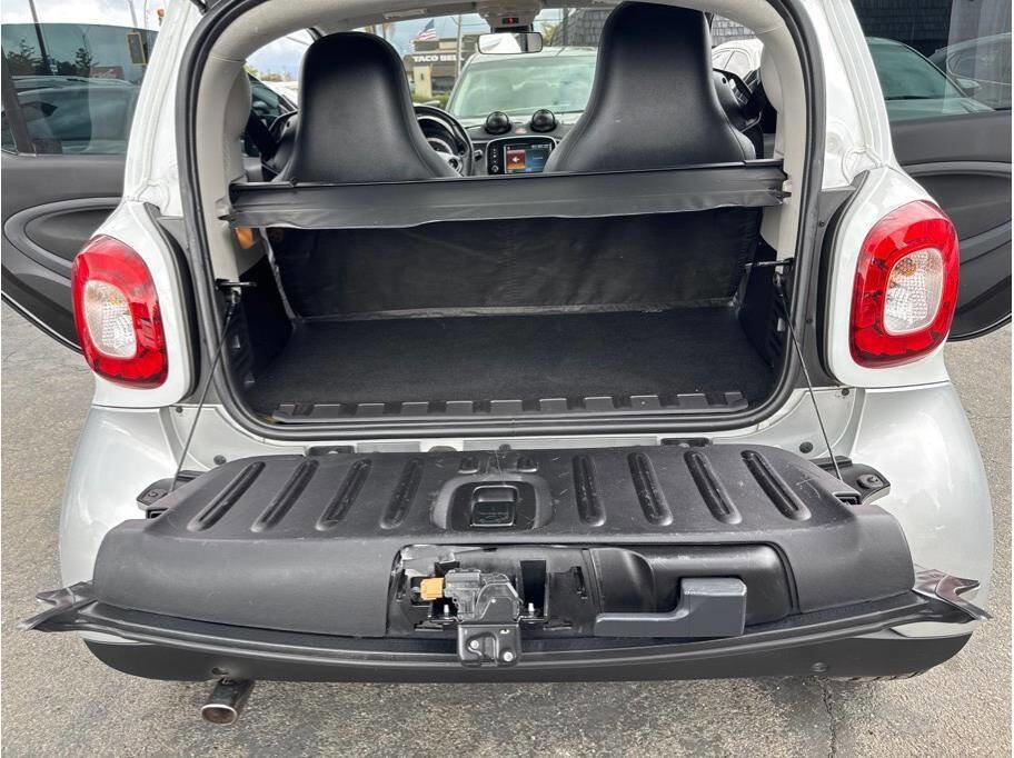 Used 2016 smart fortwo Prime image 27